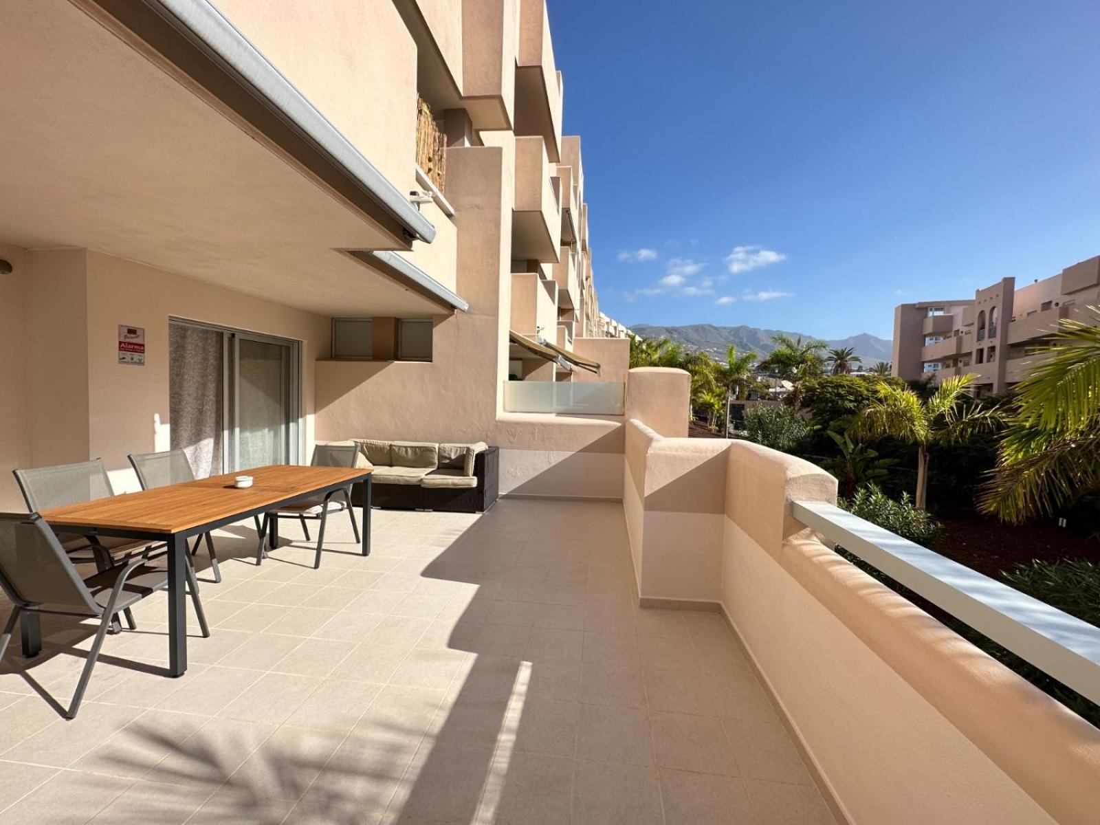 Cozy Apartment In Playa Paraiso Costa Adeje  Ngoại thất bức ảnh