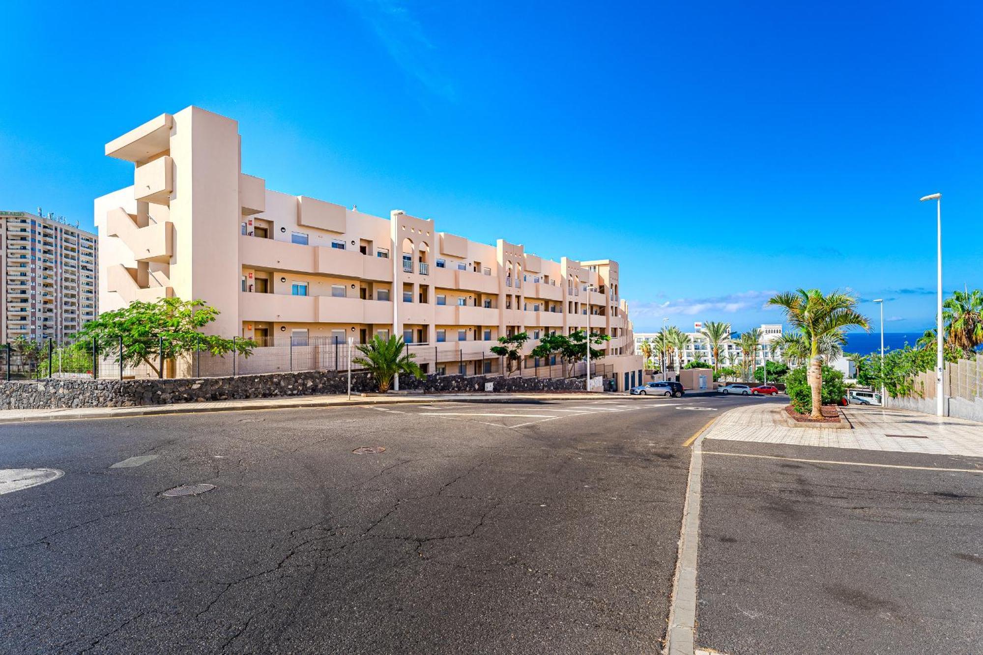 Cozy Apartment In Playa Paraiso Costa Adeje  Ngoại thất bức ảnh