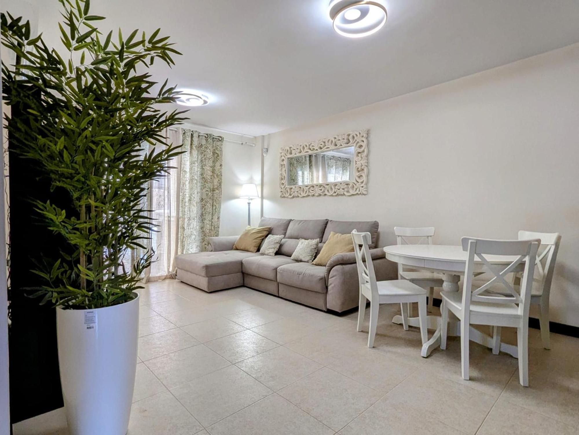 Cozy Apartment In Playa Paraiso Costa Adeje  Ngoại thất bức ảnh